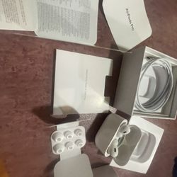 Airpod pros 2 active noise cancellation 