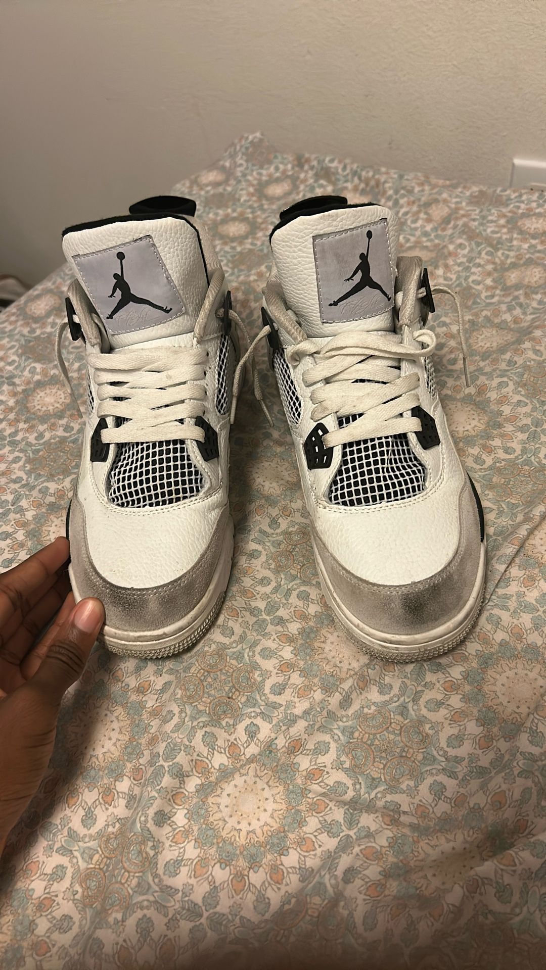 Jordan 4 “Military Black”