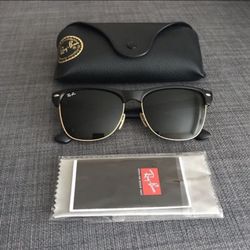 NEW Clubmaster Oversized 57mm RayBan Sunglasses with original Ray Ban Packaging 