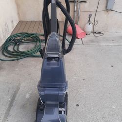 One-year-old Only Used Twice Good Condition Rug Cleaner