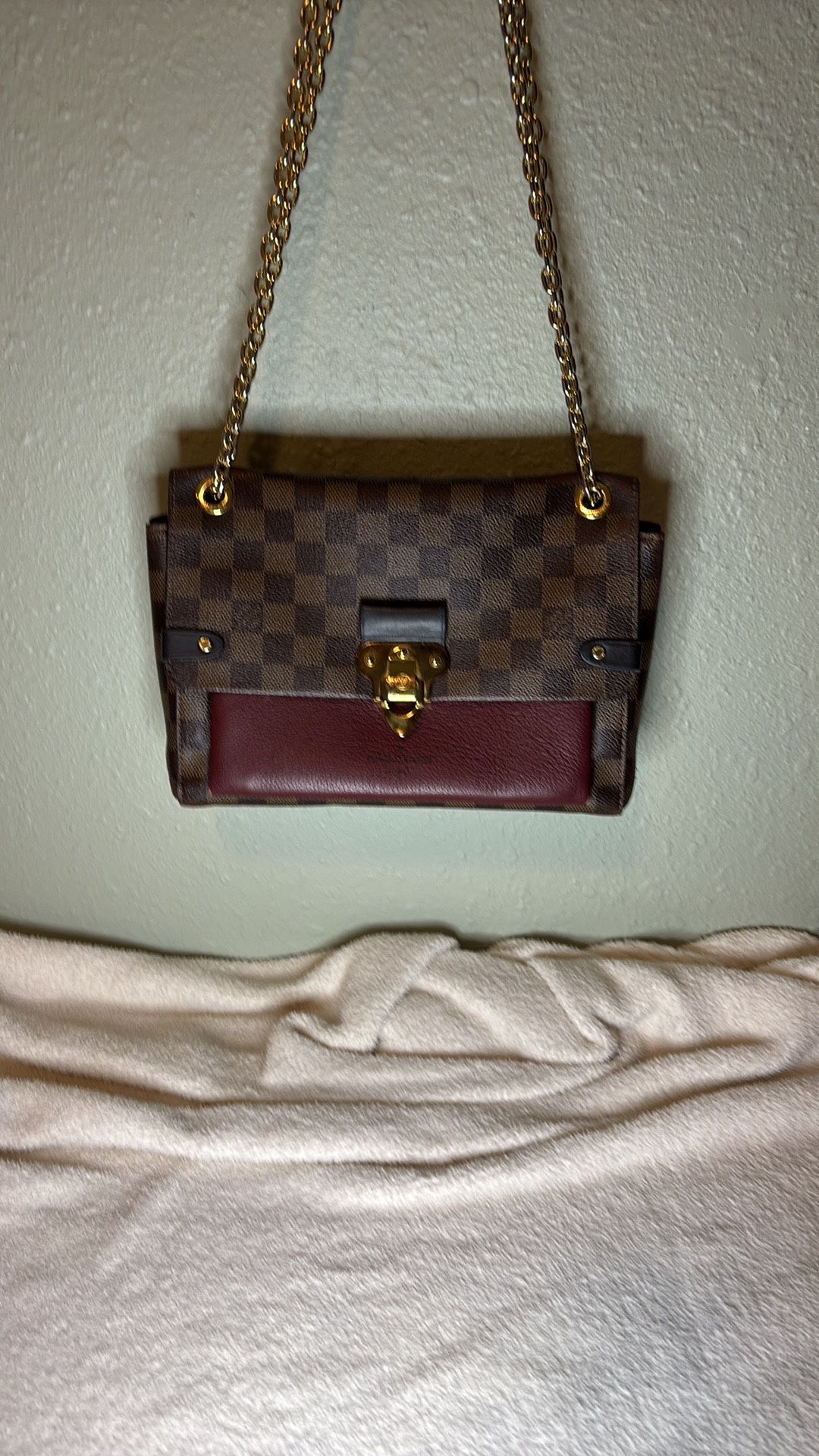 Louis Vuitton Crossbody stunning purse