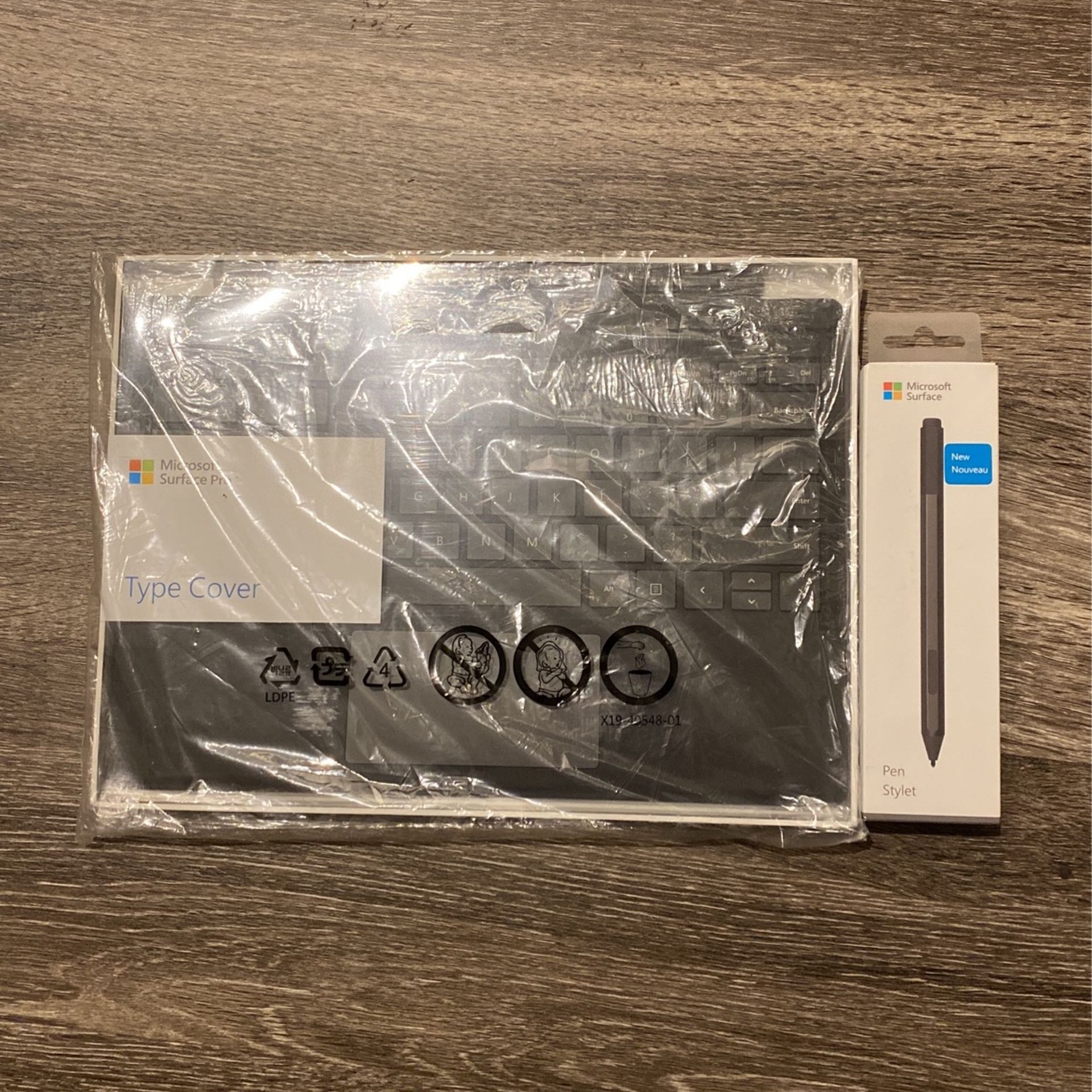 Brand New Microsoft Surface Pro Bluetooth Keyboard And Stylus Pen