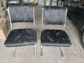 2 chairs