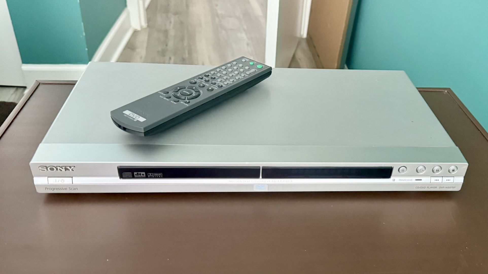 📀 Sony DVP-NS575P Progressive Scan DVD/CD Player