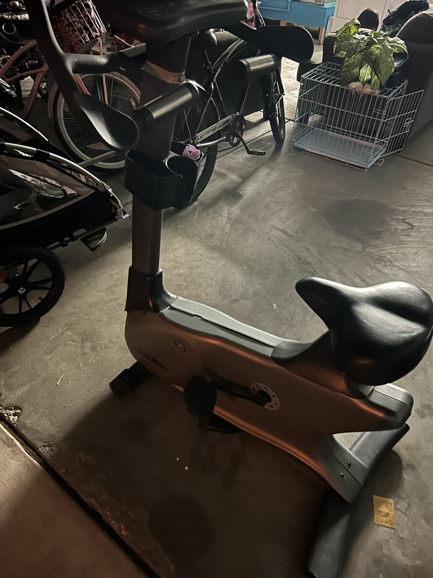 vision fitness hrt e3600 price