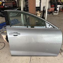 Chevy Malibu Door  16-24