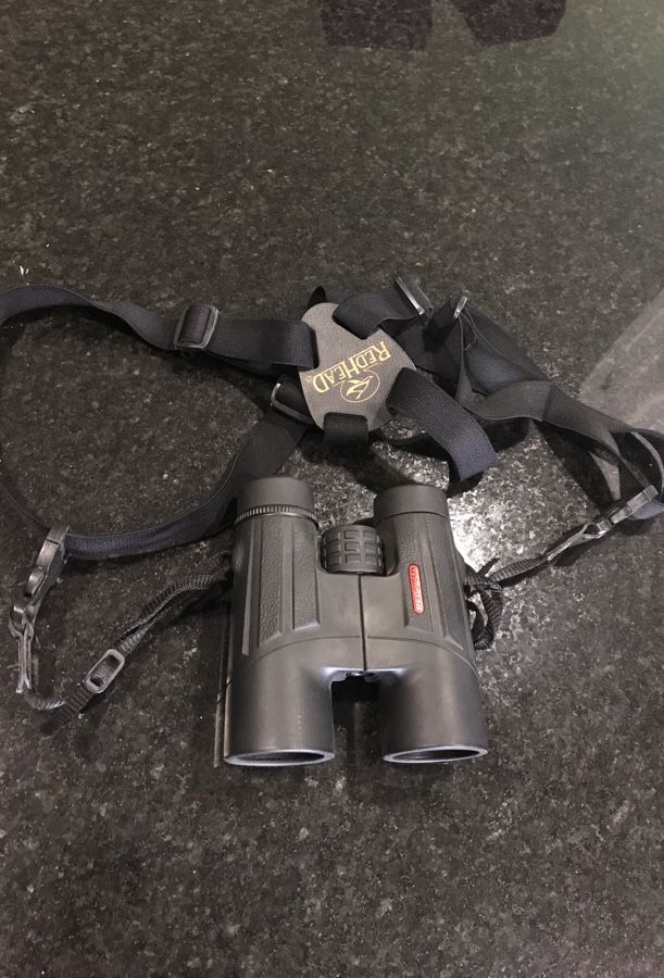 Redfield rebel 10x42 binoculars w/ harness