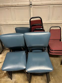 Stackable chairs