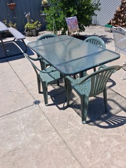 Patio set! Must Go!
