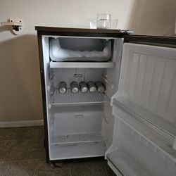 Mini Refrigerator 