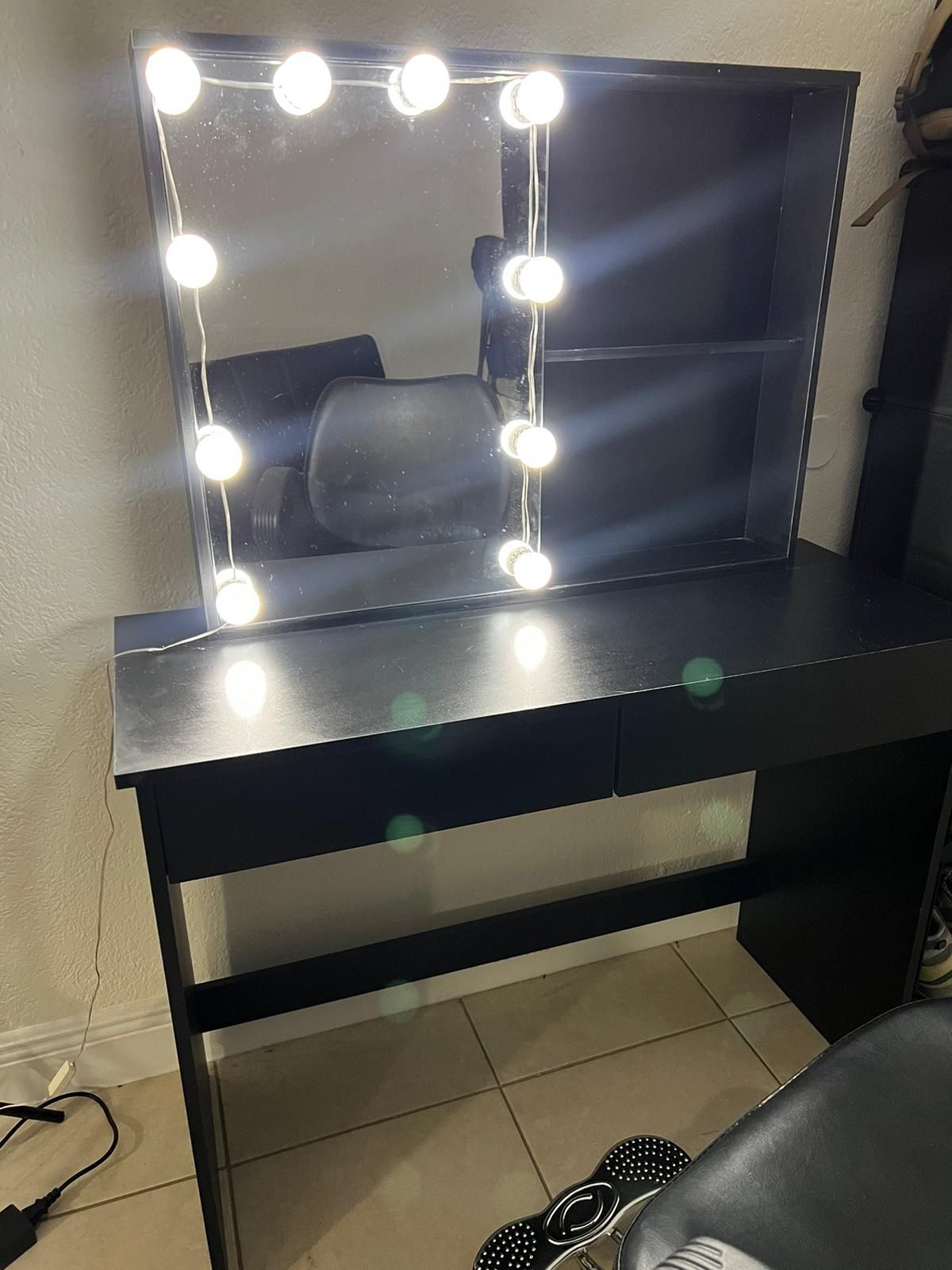 Make Up And Hair Console Table 