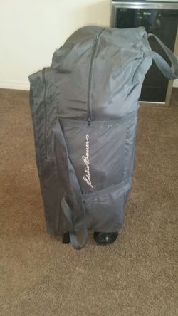 Baby travel system. Eddie Bauer...Easy to use.....