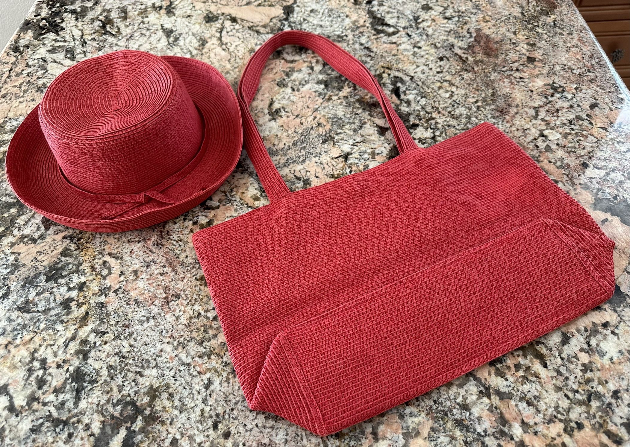 Valentine Red matching Woven Foldable Ladies Hat and Bag purse $30 for the set