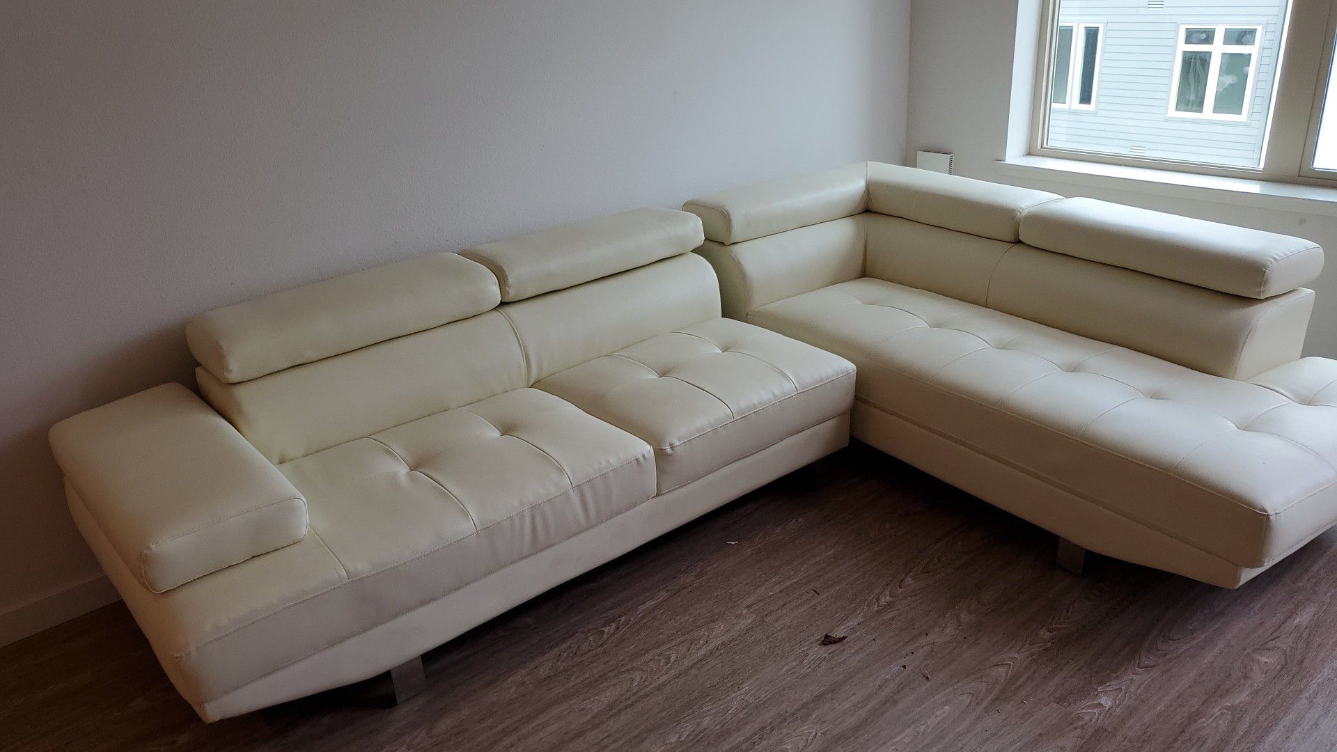White couch 2 piece