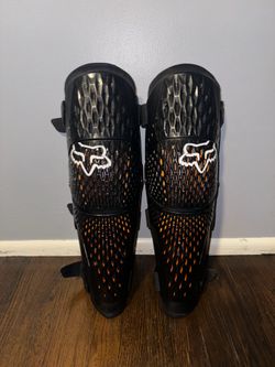 Fox Racing Titan Pro D30 Knee Guards