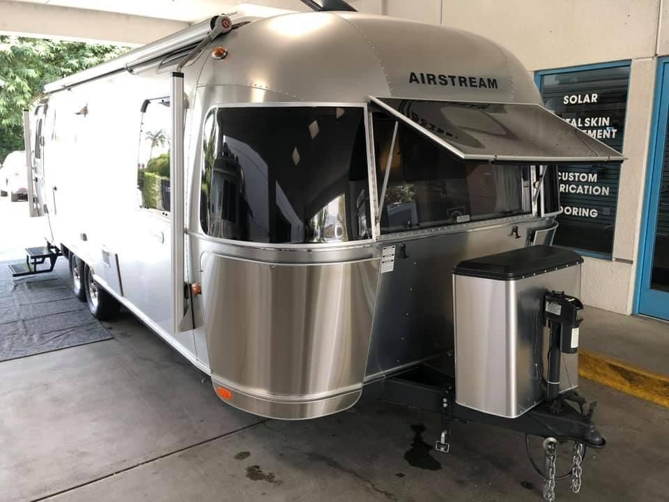 2014 Airstream Land Yacht