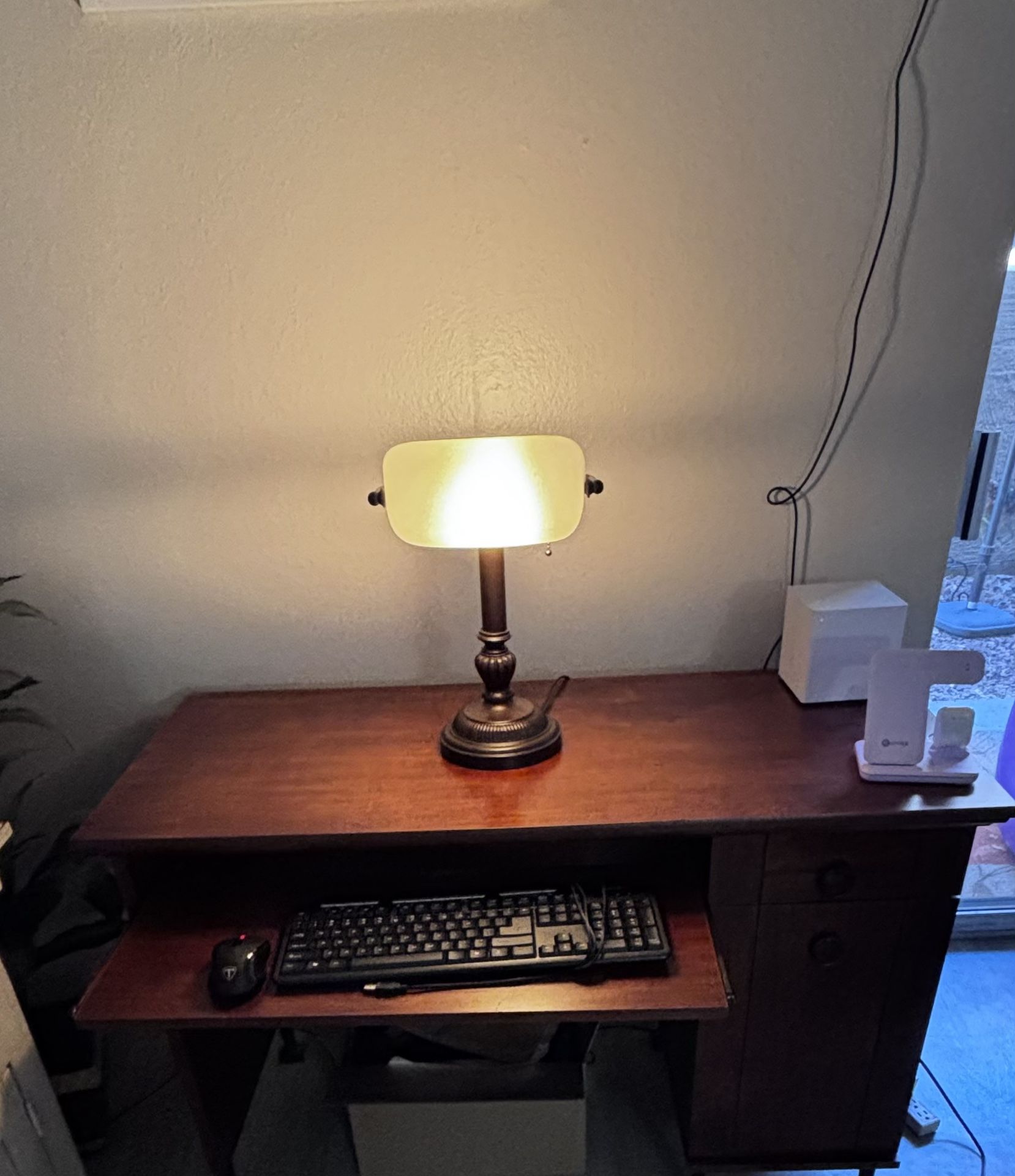 Desk - Apt Size