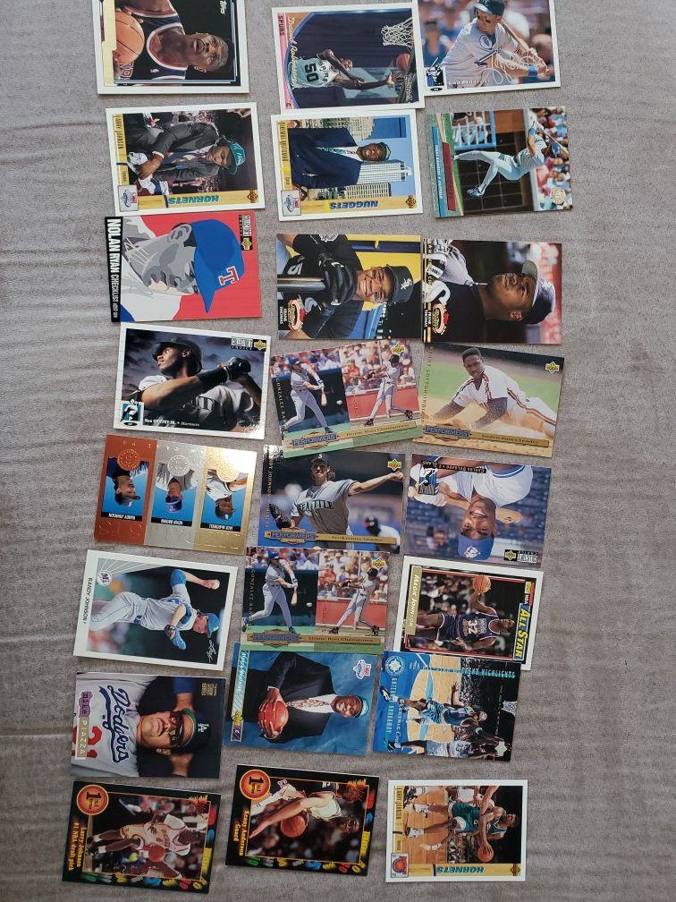 Baseball cards with case