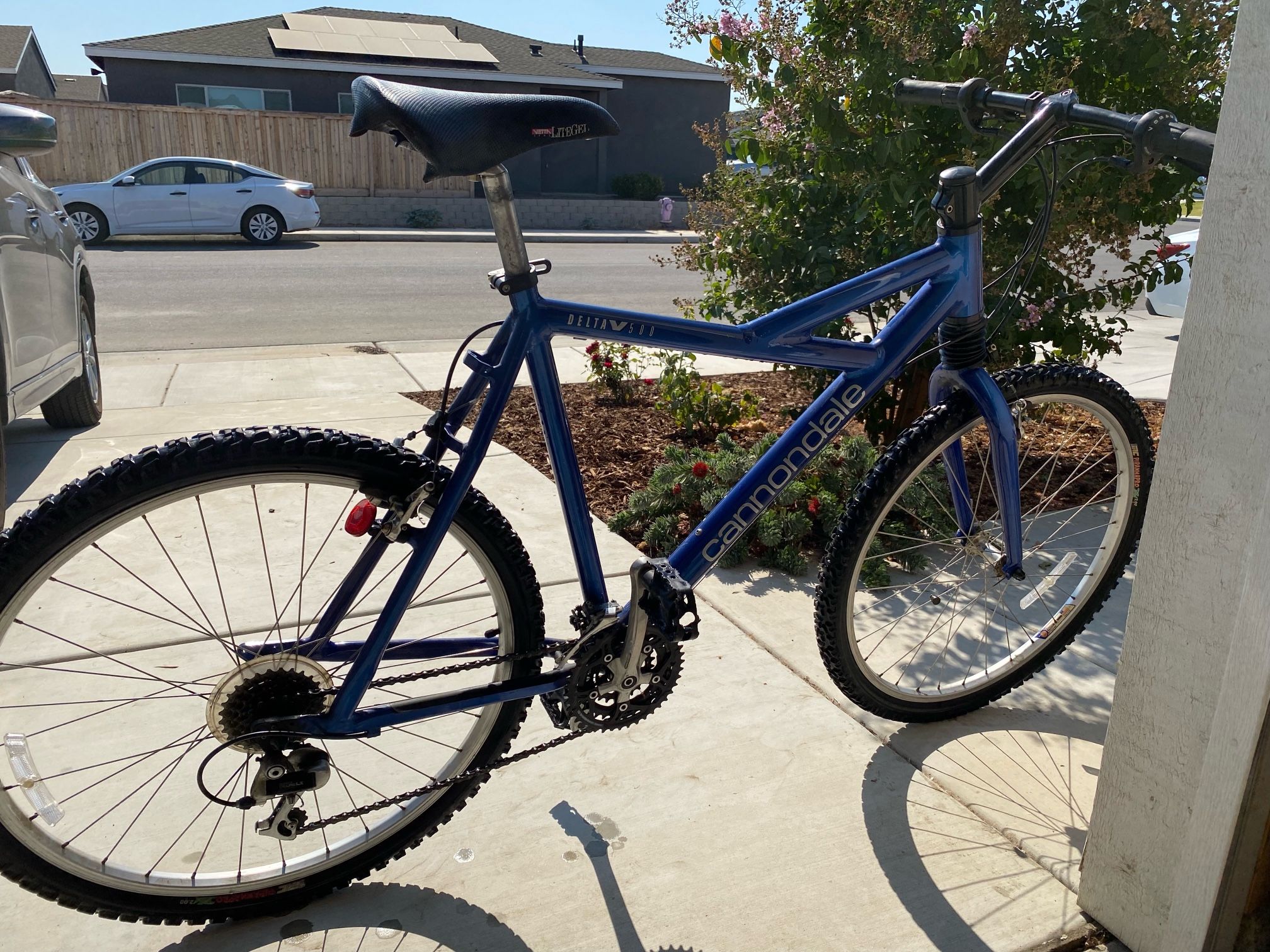 Men’s Cannondale Delta 500 Mountain Bike