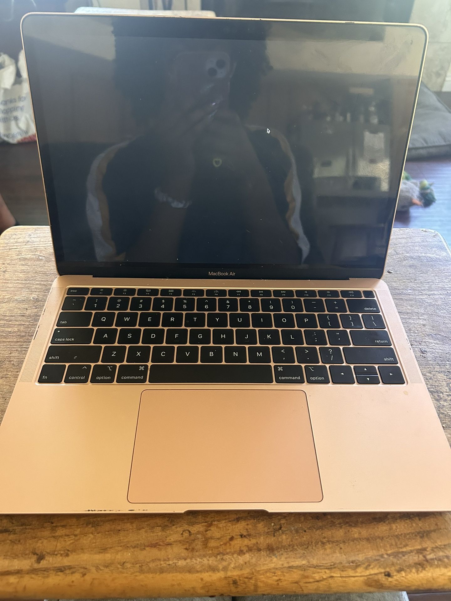 (FOR PARTS) Macbook Air 2020