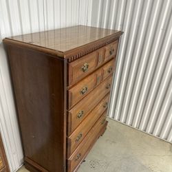 Old Fashioned Wood Dresser 