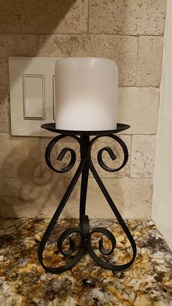 Candle holder