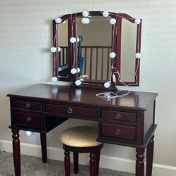 Vanity With Lights And Stool 
