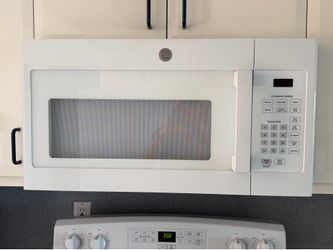 Open Box Microwave - never used