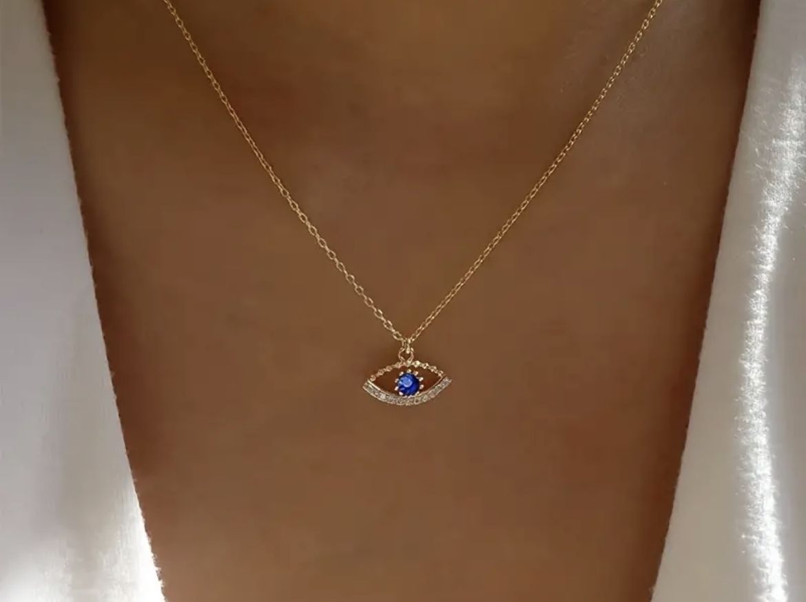 Brand New Retro 18K Gold Plated Rhinestone Evil Eye Protection Pendant Necklace