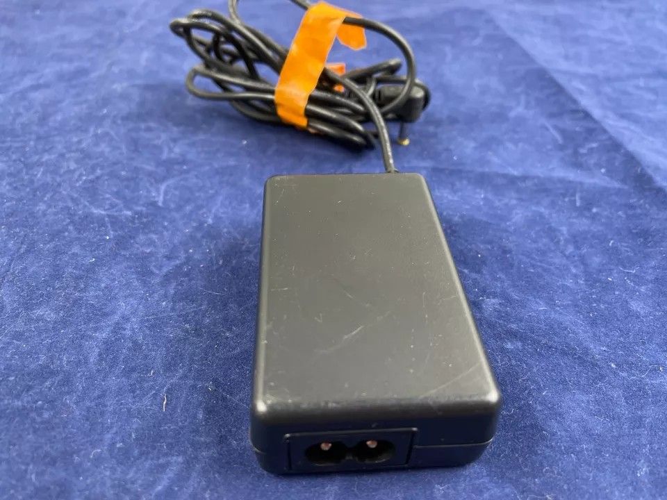 AC Adapter SGPAC5V2 for SONY P1 SGPT211JP SGPT211HK/S SGPT211CN/S SGPT212CN/S