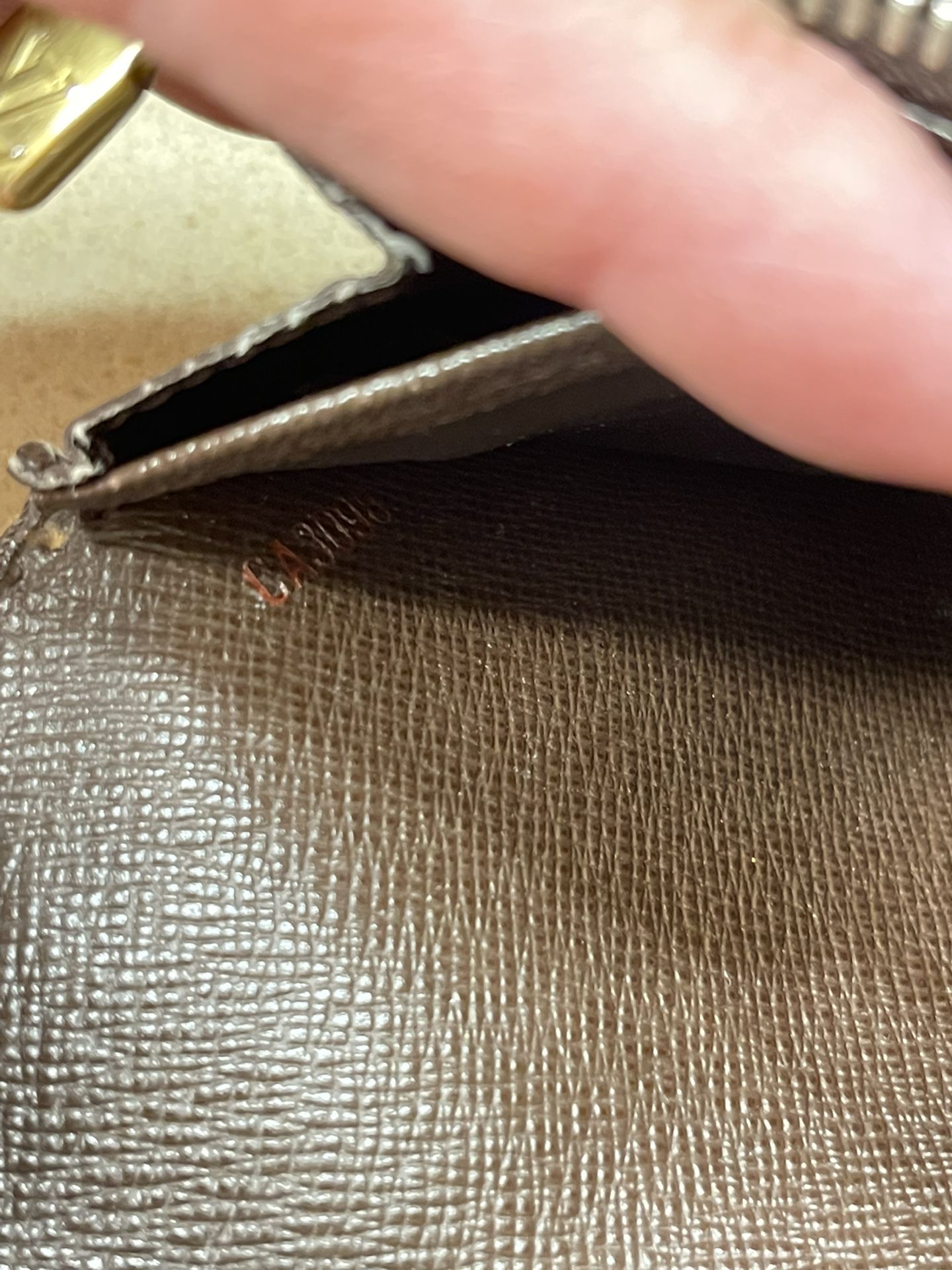 Louis Vuitton Wallet for Sale in Claremont, CA - OfferUp