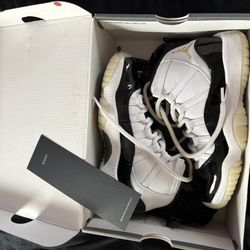 Kids Jordan’s Size 4.5y