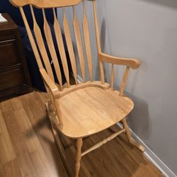 Wood Rocking Chair