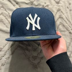 Navy Blue Yankees Hat, Size 7 1/8