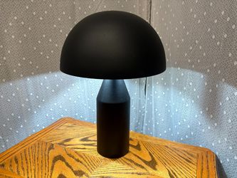 Modern Black Mushroom Shaped Lamp