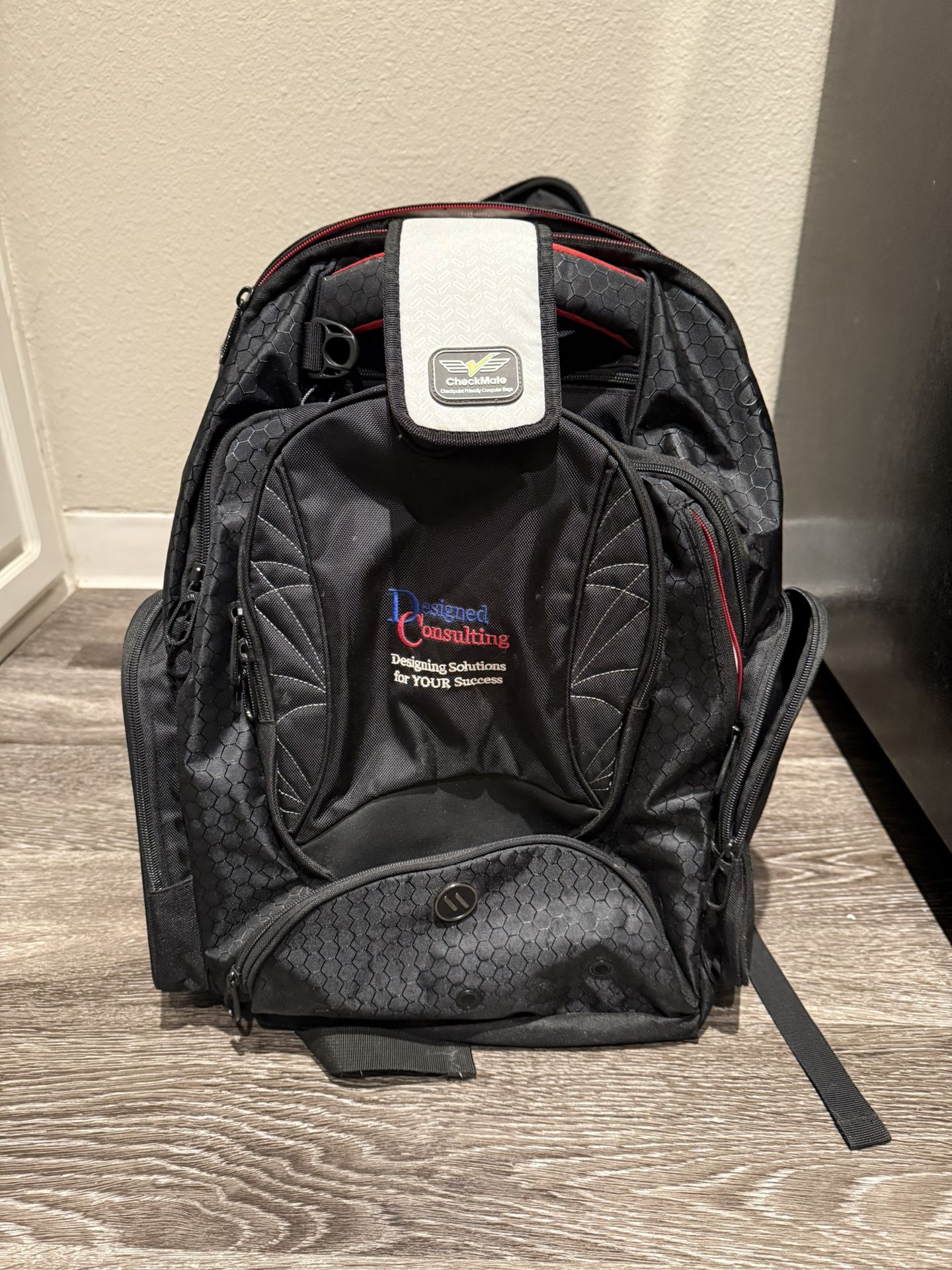 Elleven CheckMate Laptop Backpack – Good Condition