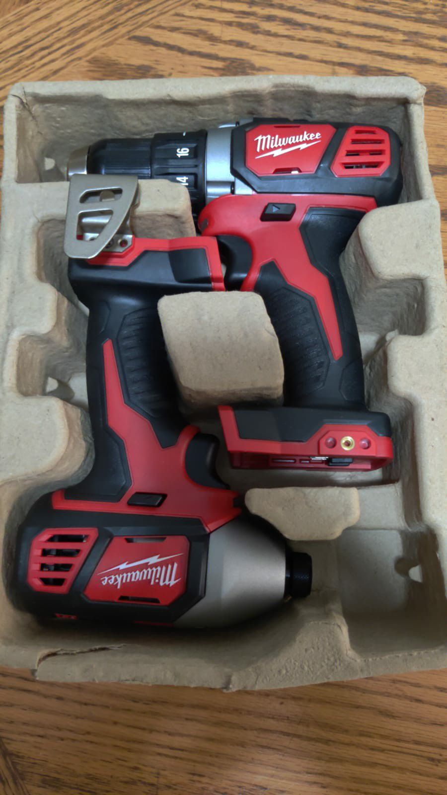 Milwaukee M18 18-Volt drill combo Tool-Only