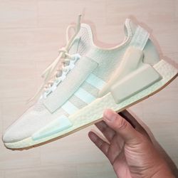 Men's Size 9.5 Adidas NMD_R1 V2 Quilted 