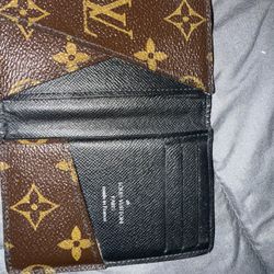 Louis Vuitton Wallet 250$