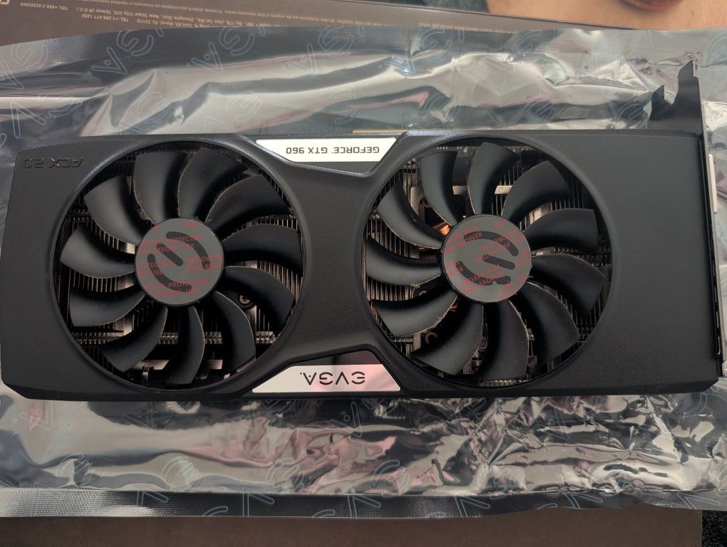 EVGA GeForce GTX 960 04G-P4-3968-KR 4GB FTW GAMING w/ACX 2.0+, Whisper Silent Cooling