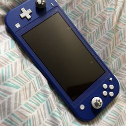 Nintendo Switch Lite W/ 128gb SD Card