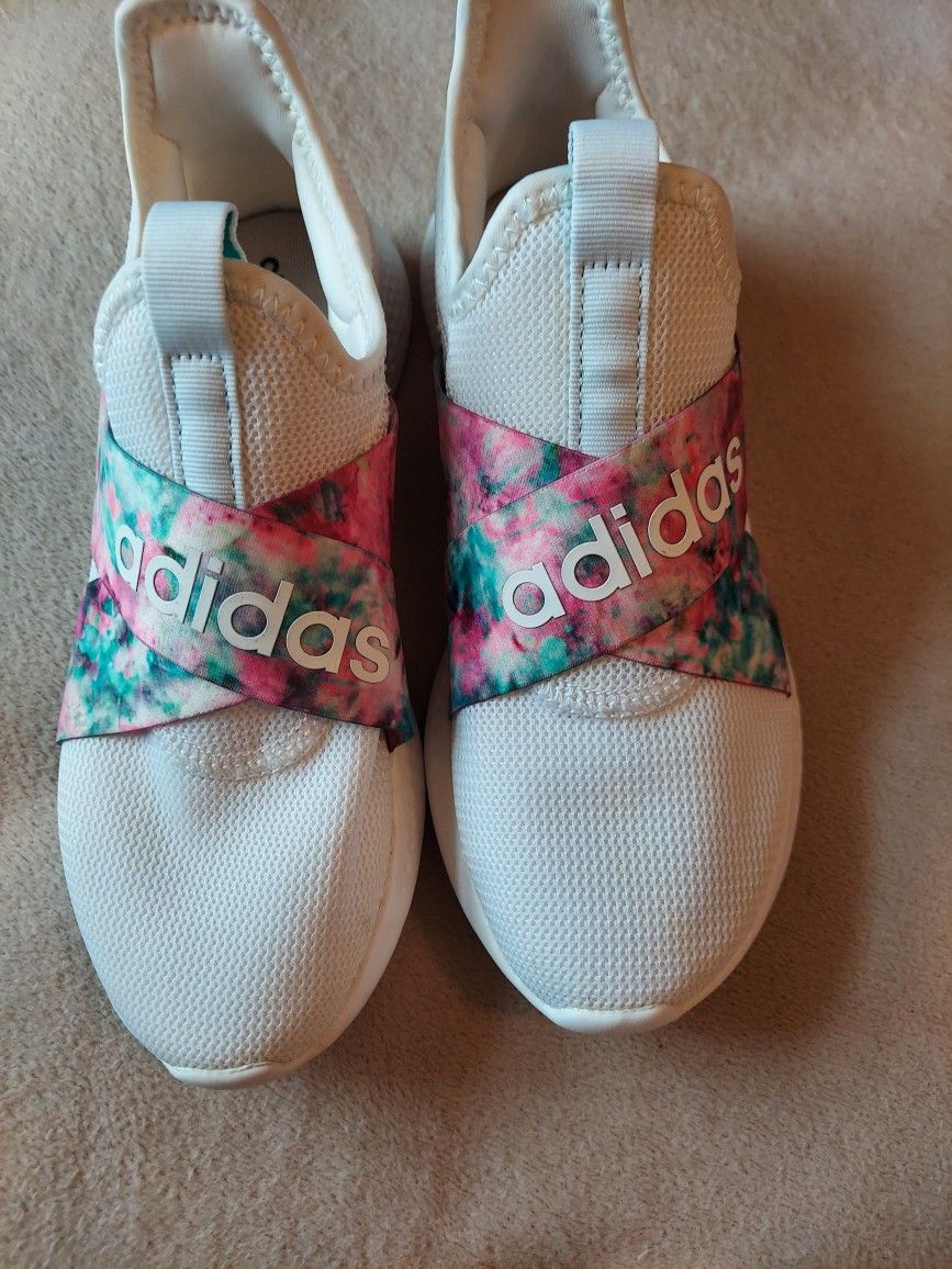 Adidas Shoes Women Size 6.5 LIKE NEW