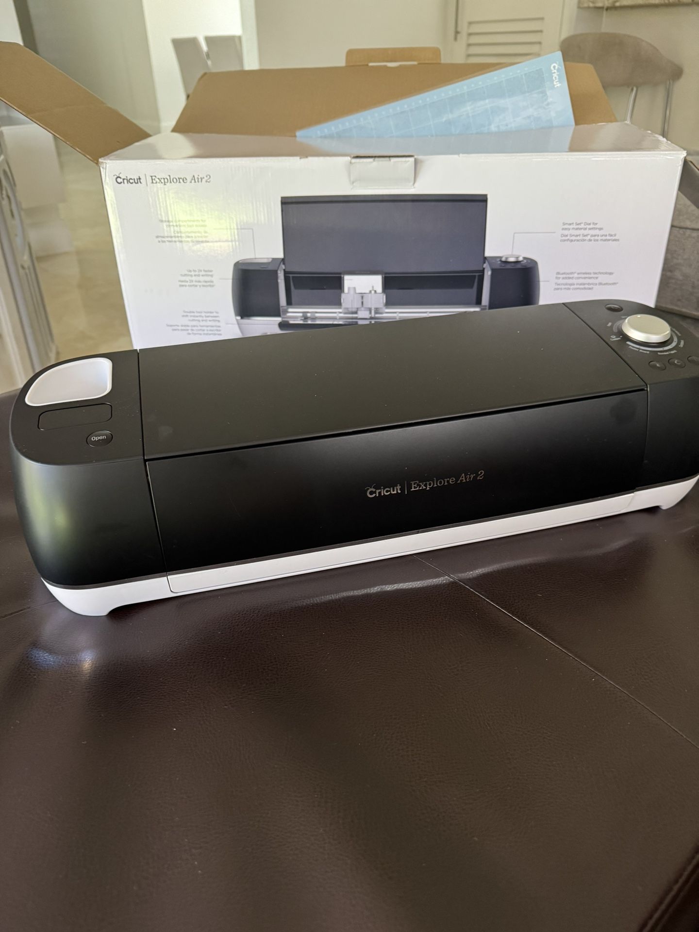 Cricut Explore Air 2 with Vinyls