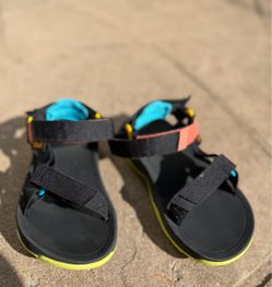 Teva Hurricane XLT Kids Sandals 13youth