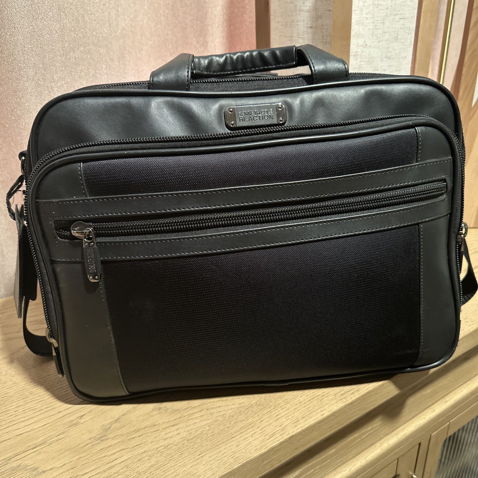 Kenneth Cole Reaction 18 Laptop Business Travel Bag Carry On Black Excellent Con