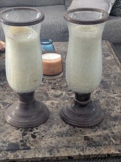 Candle holder with candels