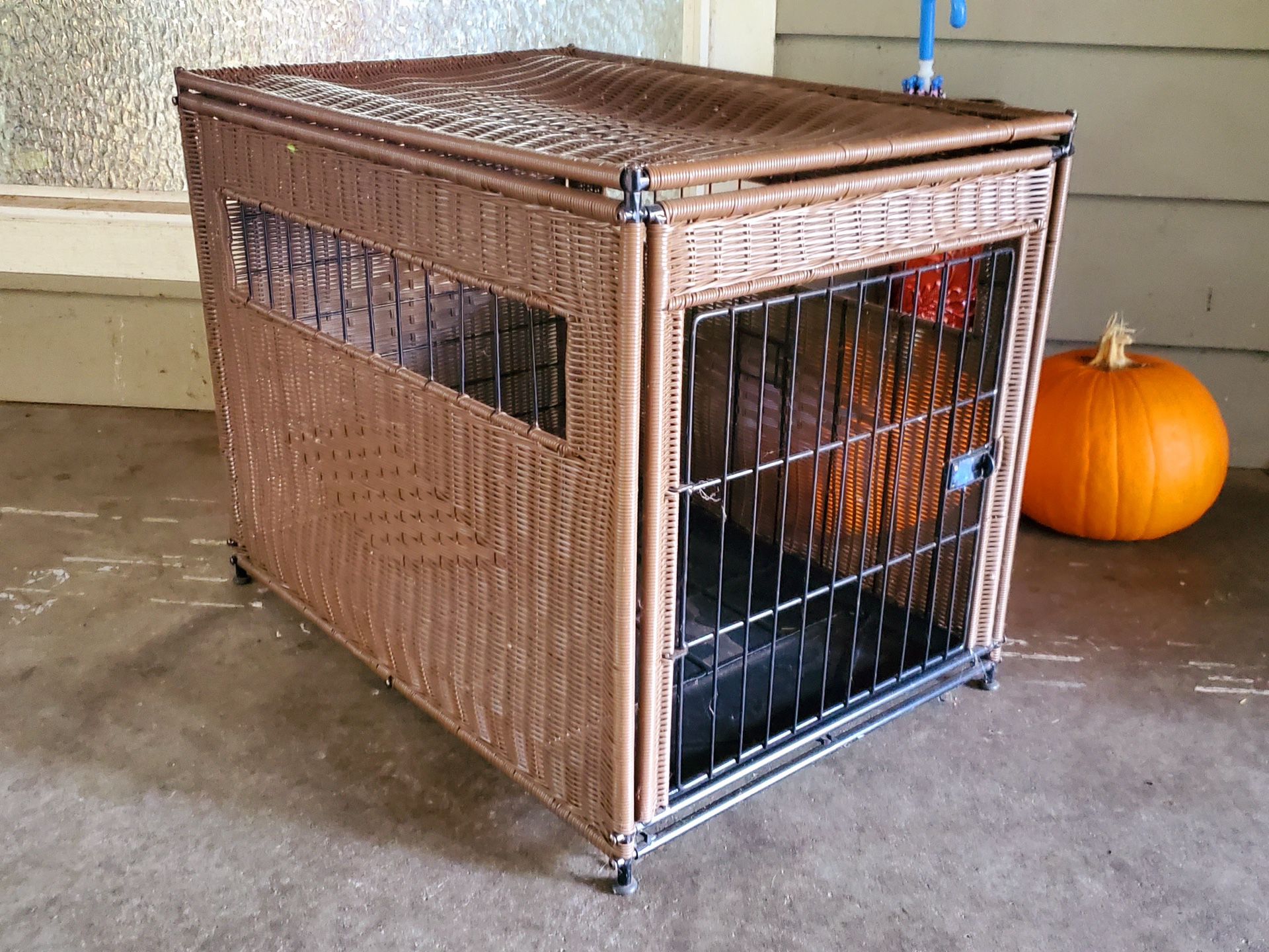 Medium Wicker Dog Crate