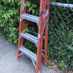 4 Foot Ladder