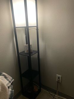 Shelf/lamp