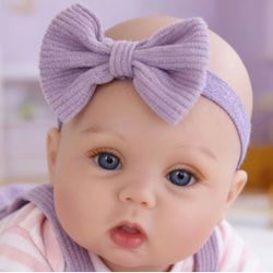Lifelike Reborn Baby Dolls - 18 Inch